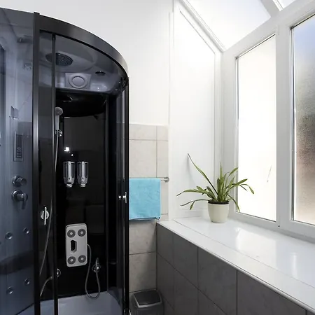 Lole Apartman *
