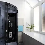 Lole Apartment *