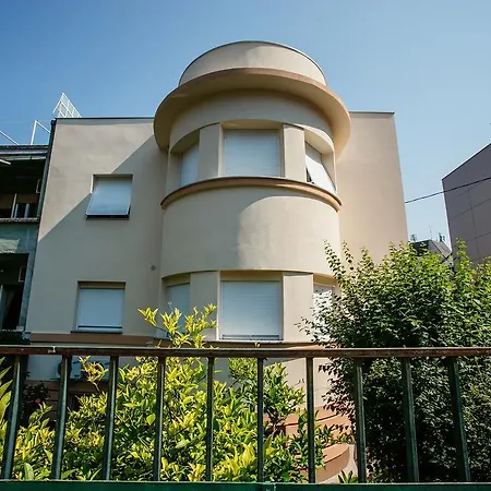 Apartment Lole
